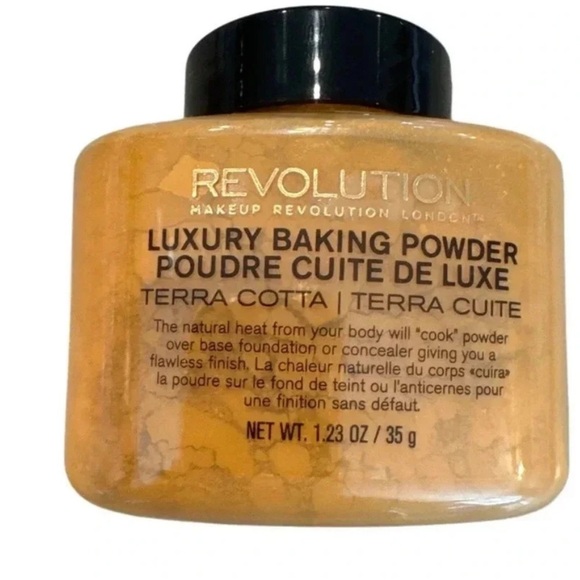 Makeup Revolution Baking Powder - Picture 1 of 2